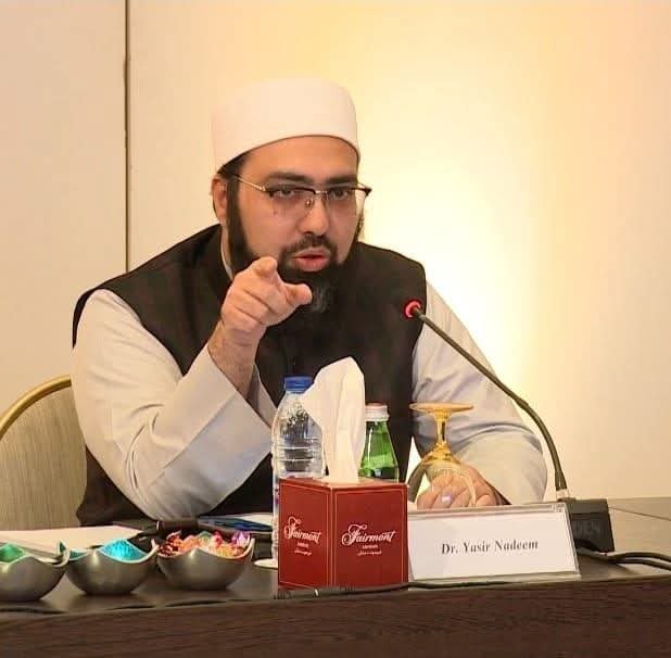 مفتی یاسر ندیم واجدی صاحب کے خلاف ایف آئی آر درج